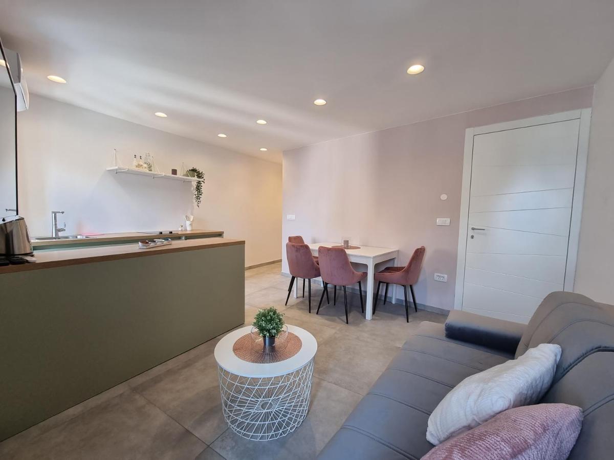 As Deluxe Apartments ピラン エクステリア 写真
