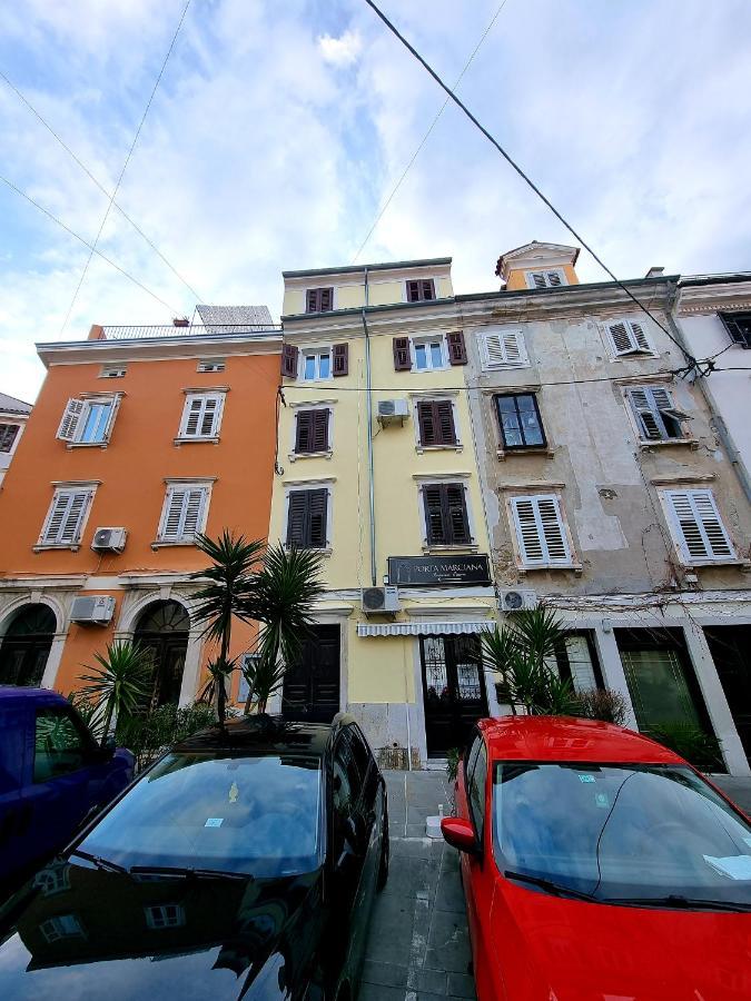 As Deluxe Apartments ピラン エクステリア 写真