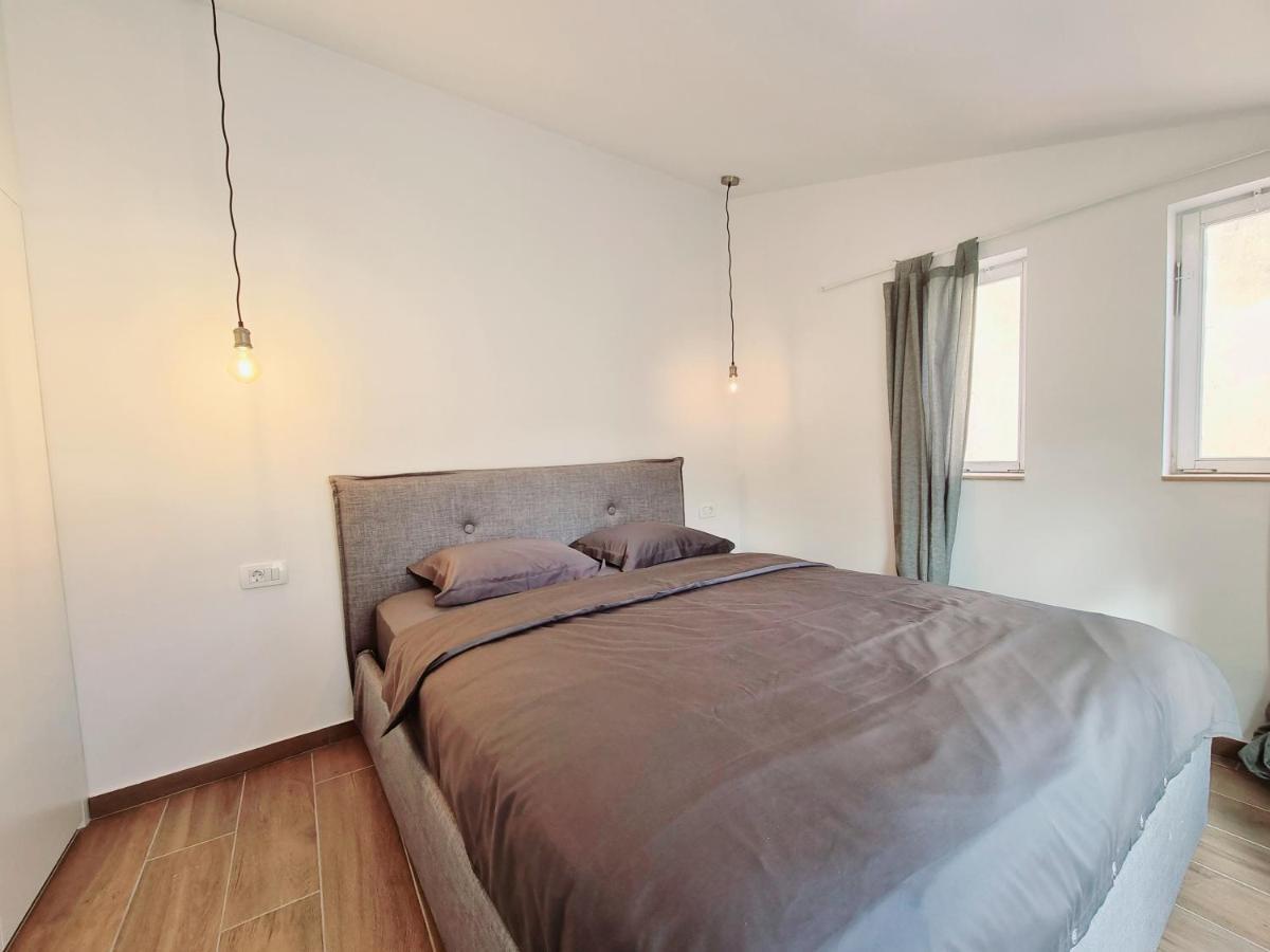 As Deluxe Apartments ピラン エクステリア 写真